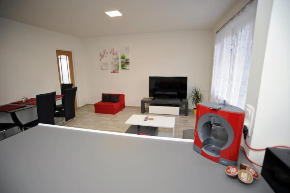 Apartman Zuzka 耶塞尼克 外观 照片